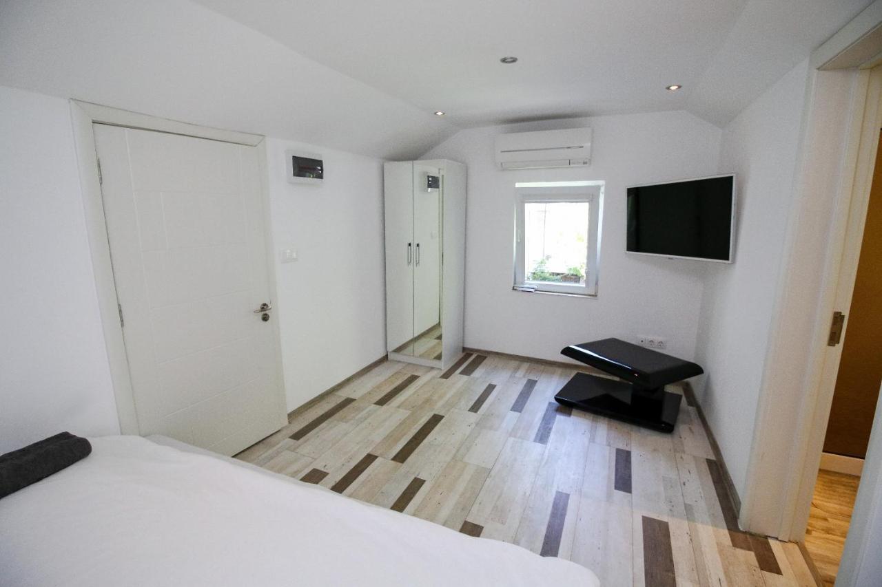Charming Loft, Very Good Located! 소피아 외부 사진